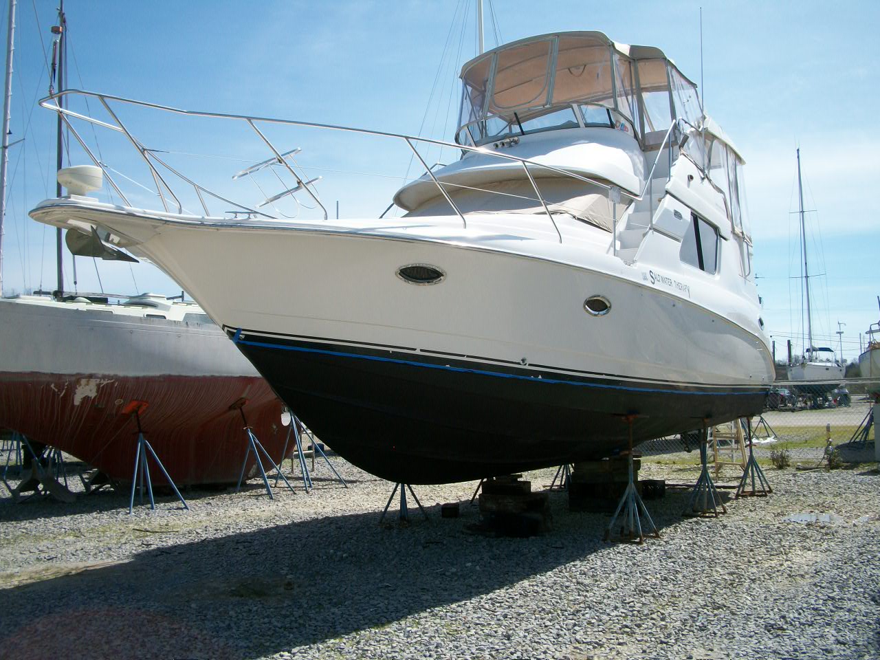 2001 Silverton 352 motoryacht/ Mercruiser engines/ PRICE REDUCED Ft